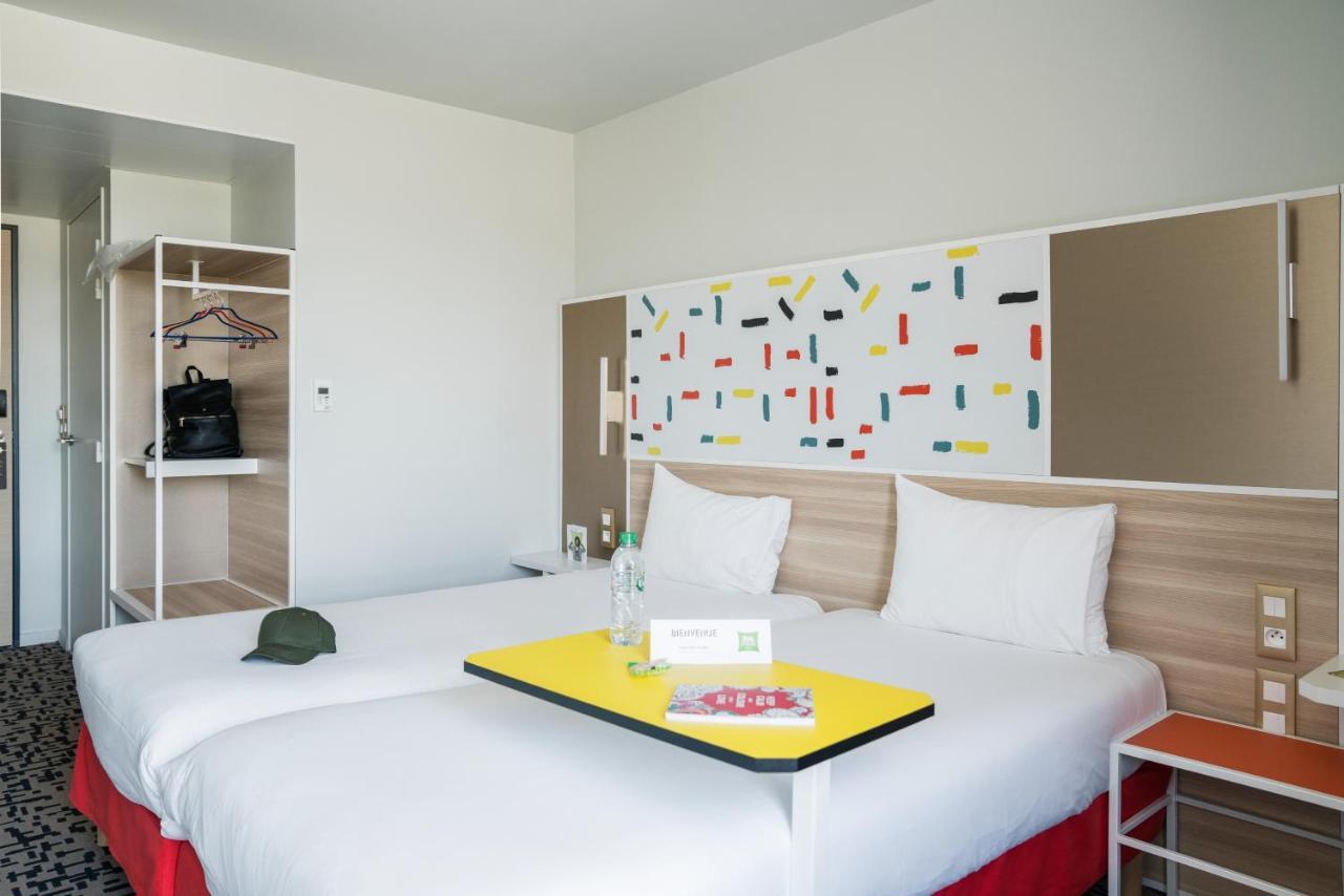 Ibis Styles Guyancourt Versailles Buitenkant foto