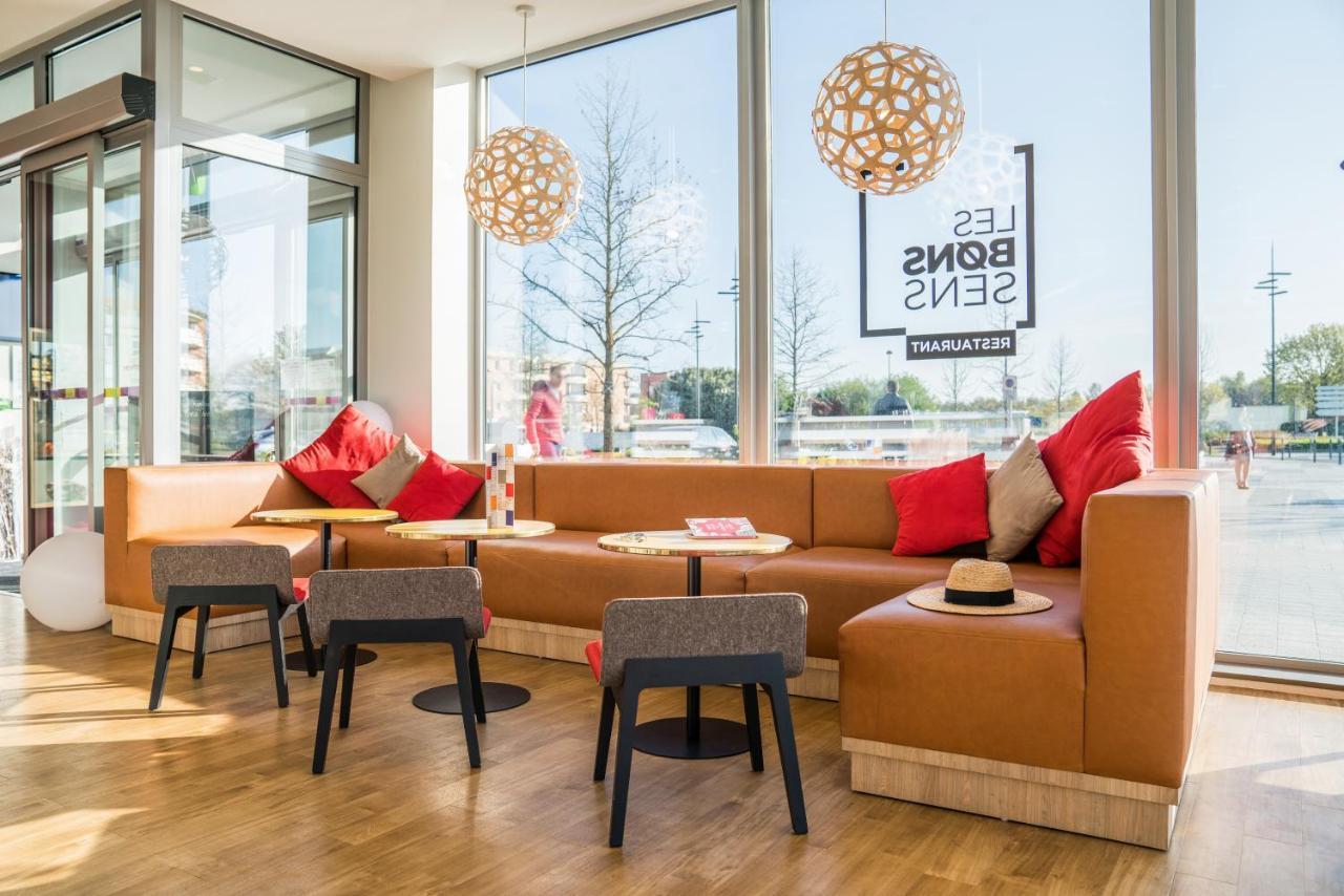 Ibis Styles Guyancourt Versailles Buitenkant foto