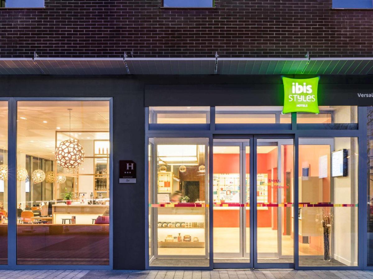Ibis Styles Guyancourt Versailles Buitenkant foto